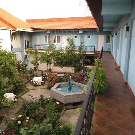 Hostel Tropical Drobeta Turnu Severin Zewnętrze zdjęcie