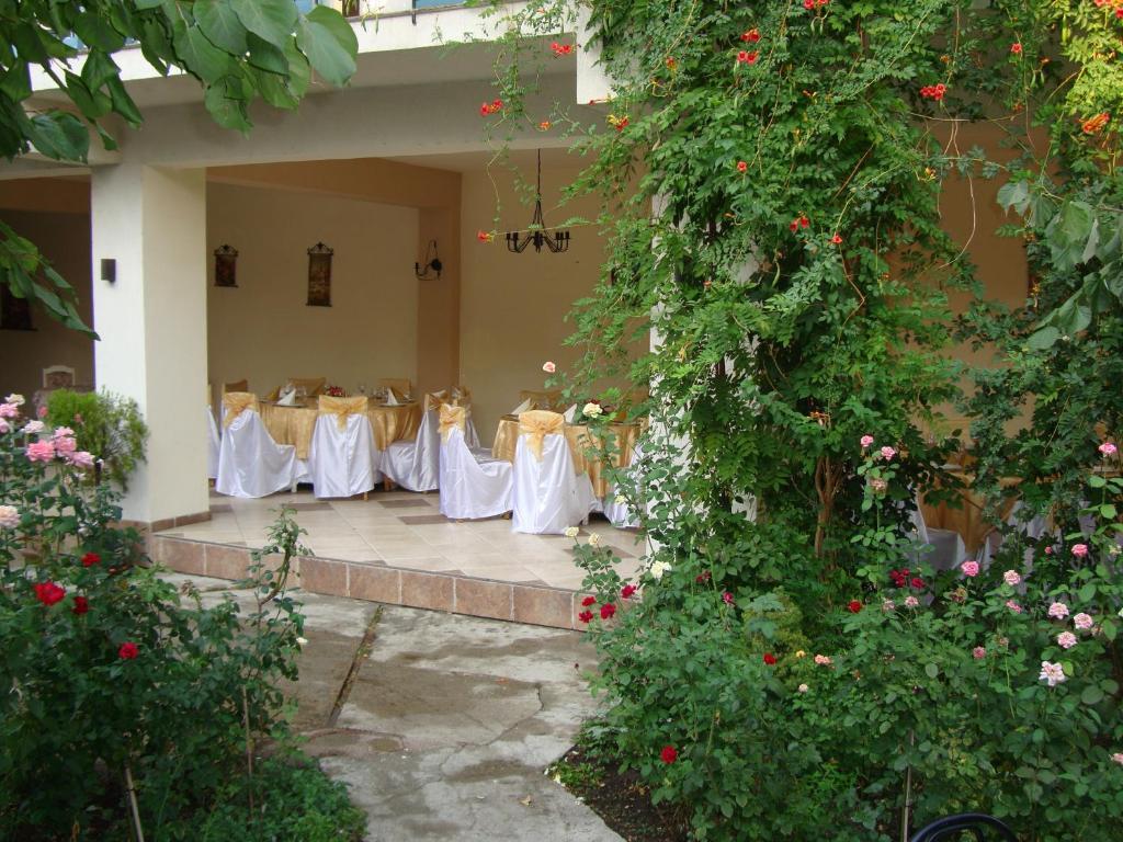 Hostel Tropical Drobeta Turnu Severin Zewnętrze zdjęcie