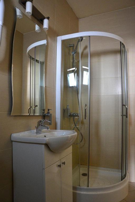 Hostel Tropical Drobeta Turnu Severin Zewnętrze zdjęcie